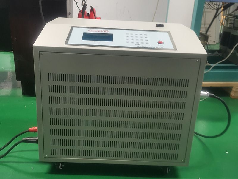充電放電儀試驗中